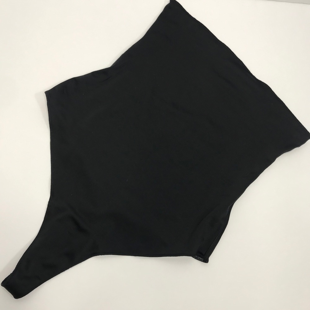 Spanx High Waist Thong Bottom Size M